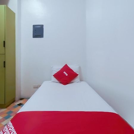 Spot On Junction Hostel Makati City Extérieur photo